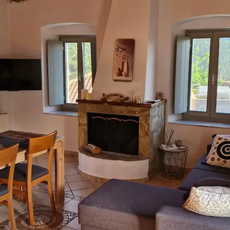 Vrisi House * Kyparission