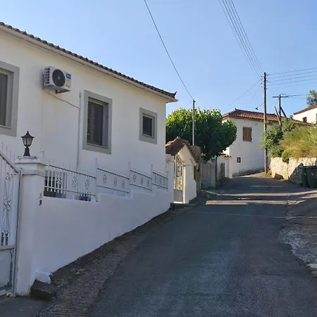 Vrisi House * Kyparission